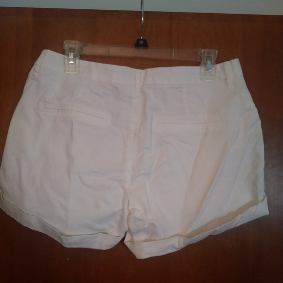 Old Navy Shorts - Picture 2 of 2